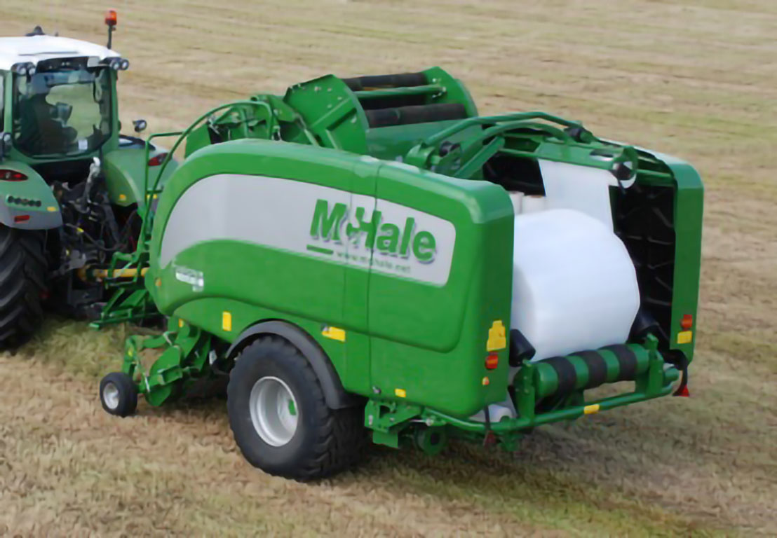 pres-pidbyrach-s-vbudovanym-obmotuvachem-i-kameroyu-zminnogo-obyemu-mchale-fusion-vario-3.jpg Прес підбирач із вбудованим обмотувачем і камерою змінного об'єму McHale Fusion Vario - Зображення 1